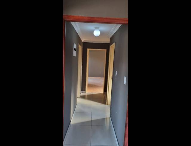 2 BEDROOM HOUSE FOR SALE IN MONDEOR